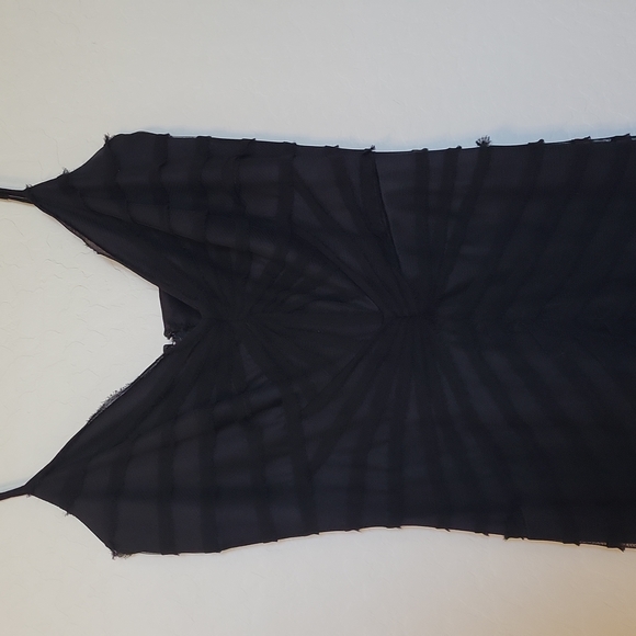 Tadashi Black Crepe Gown 100% Silk Figure-loving Draping Throughout Size 10 - Picture 6 of 14